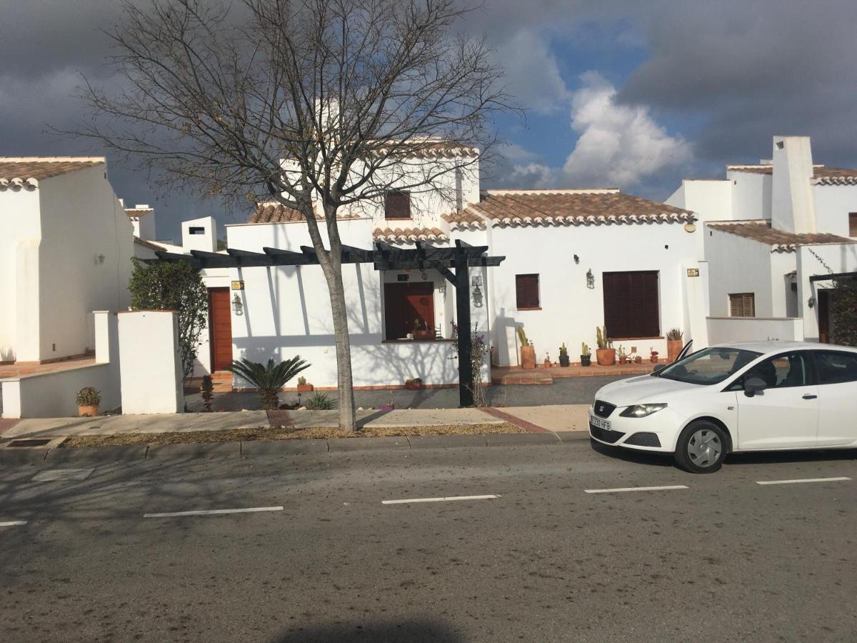 Casa Catherina Joan - El Valle Golf Resort Banos y Mendigo Luaran gambar
